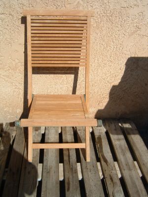 Chaise pour le jardin en tech après le décapage par SALVAT DECAPAGE 