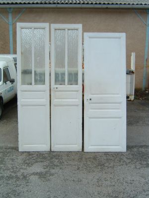 Portes pleine et vitrés intérieurs avant décapage par SALVAT DECAPAGE 
