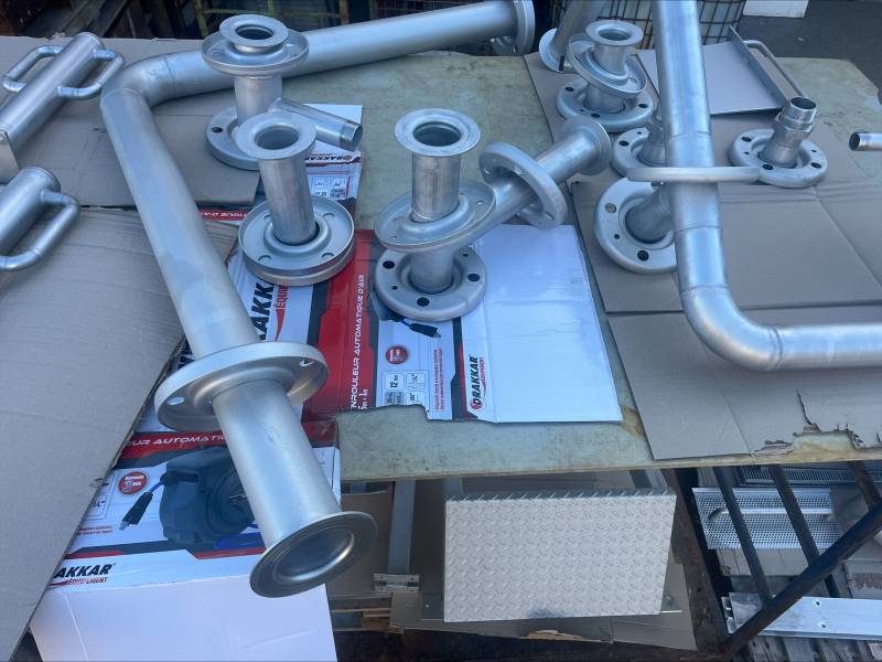 Traitement pièces inox pour une entreprise à Martigues